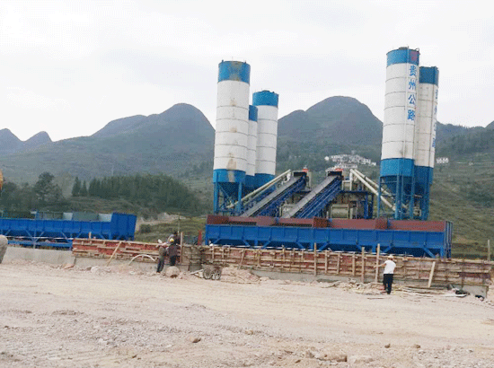 Guizhou six branch and double 90 concrete mixing station