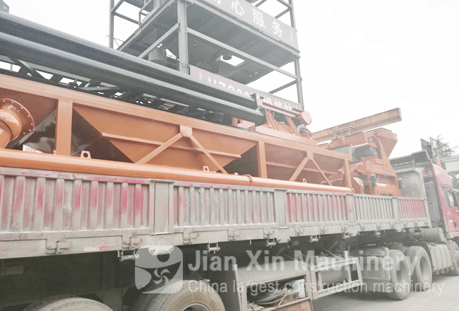 HZS 35 small concrete mixing plant