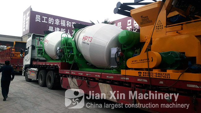 Several JS500 concrete mixers manufactured by zhengzhou jianxin machinery were sent to Vietnam.